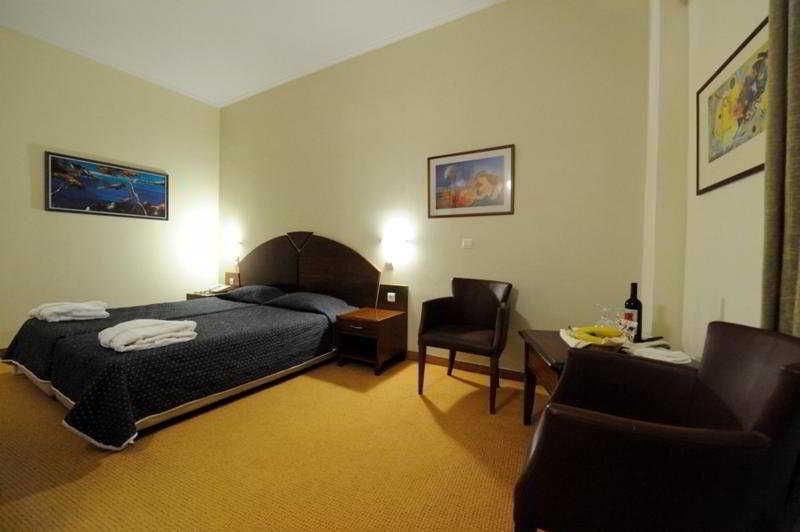 Preveza City Comfort Hotel Ngoại thất bức ảnh